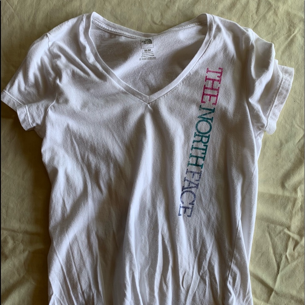 Women’s north face T-shirt